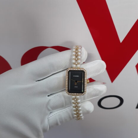 Channel-bead-women-wristwatch-CH6029-2-rotated-scaled-1.jpg