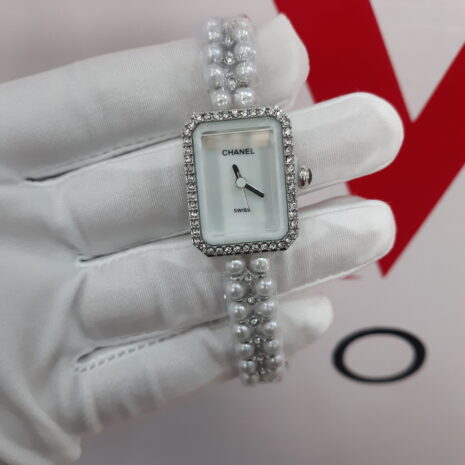 Channel-bead-women-wristwatch-CH6029-3-rotated-scaled-1.jpg