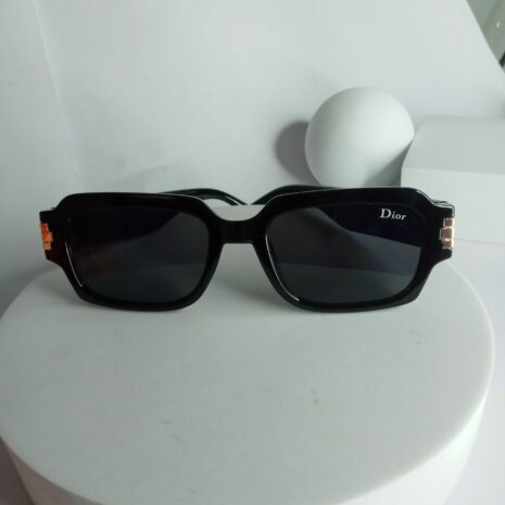 Dior-Gold-Touch-Glasses-DR72-6-rotated-1.jpg