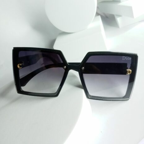Dior-Pentagon-Glasses-DR67-7-rotated-1.jpg