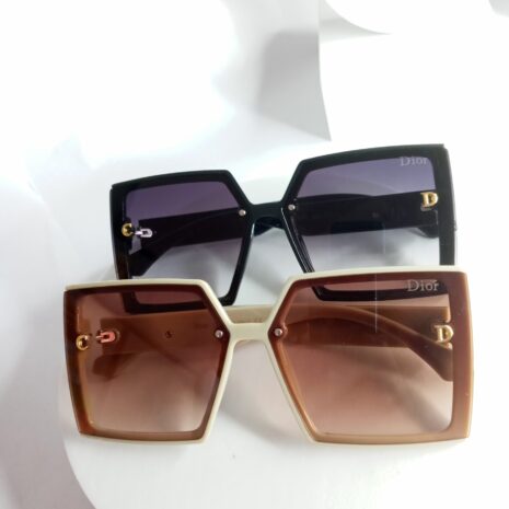 Dior-Pentagon-Glasses-DR67-9-rotated-1.jpg