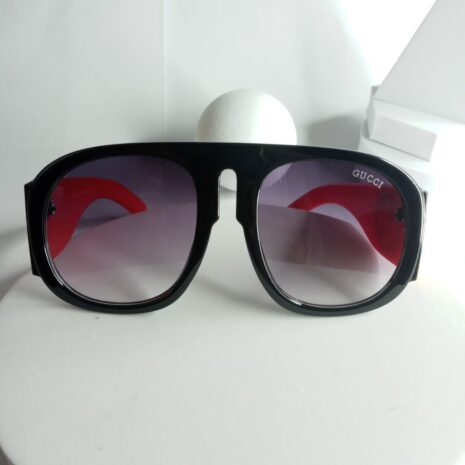 Gucci-Curved-Frame-Glasses-GU85-2.jpg