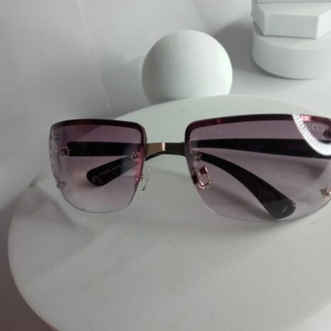 Gucci-Curved-Glasses-GU84-2.jpg