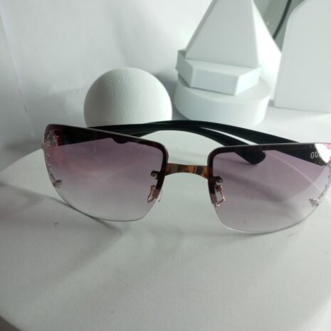 Gucci-Curved-Glasses-GU84-4.jpg