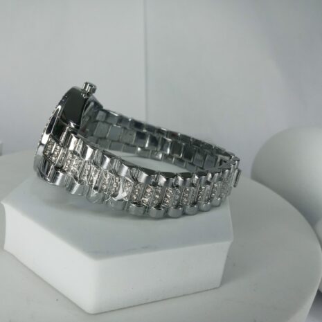 Keep-Moving-flower-Chain-Watch-1.jpg