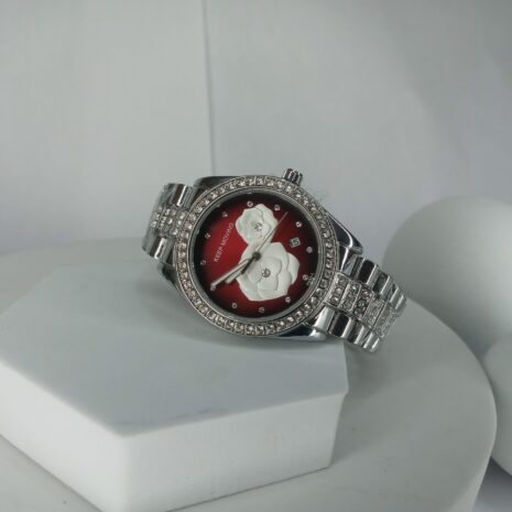 Keep-Moving-flower-Chain-Watch-4.jpg