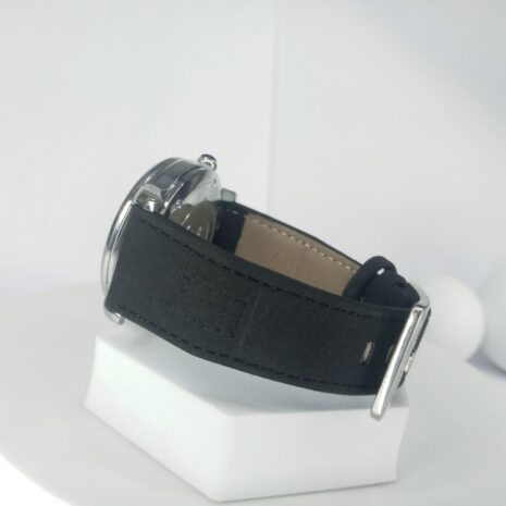 Montblanc-2-dail-leather-watch-3.jpg