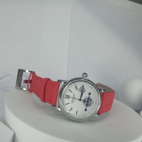 Montblanc-8063-leather-watch-6.jpg
