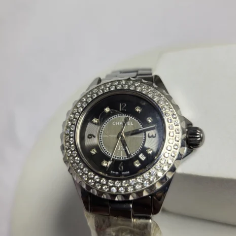 chanel-diamond-bezel-ladies-watch-silver-stainless-steel-04.webp chanel-diamond-bezel-ladies-watch-silver-stainless-steel-04.webp