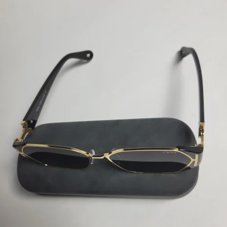 chlo-luxury-womens-sunglasses-chlo-bold-geometric-frame-with-02.webp chlo-luxury-womens-sunglasses-chlo-bold-geometric-frame-with-02.webp