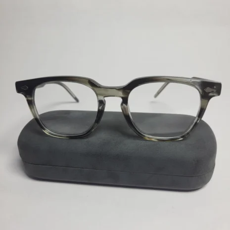 designer-collection-black-transparent-wayfarer-eyeglasses-gr-01.webp