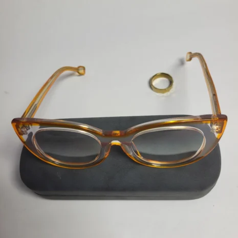 designer-collection-oversized-amber-cat-eye-glasses-bold-ret-03.webp