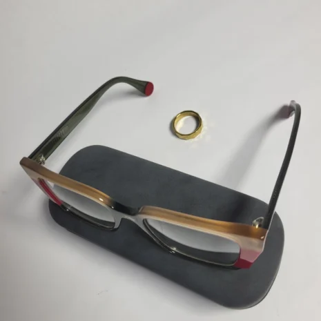 designer-collection-oversized-gray-square-glasses-with-bold-03.webp designer-collection-oversized-gray-square-glasses-with-bold-03.webp