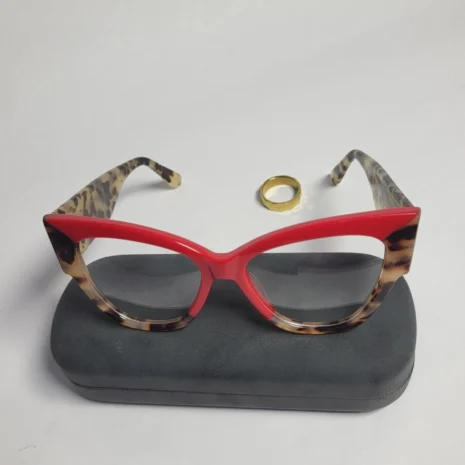designer-collection-red-cat-eye-eyeglasses-with-tortoiseshel-05.webp designer-collection-red-cat-eye-eyeglasses-with-tortoiseshel-05.webp