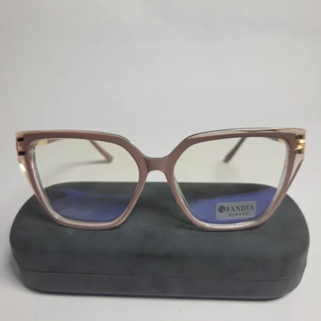 designer-collection-transparent-square-frame-glasses-with-uv-04.webp designer-collection-transparent-square-frame-glasses-with-uv-04.webp