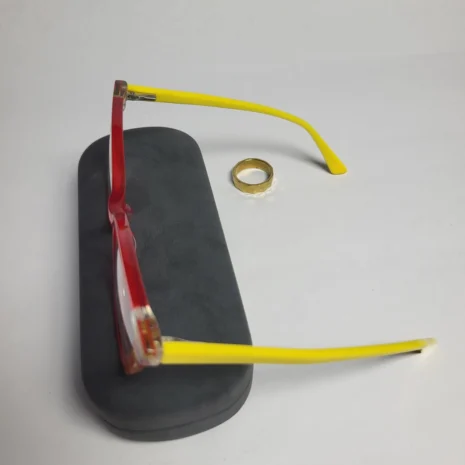 designer-collection-vibrant-cat-eye-eyeglass-frames-red-fron-04.webp designer-collection-vibrant-cat-eye-eyeglass-frames-red-fron-04.webp