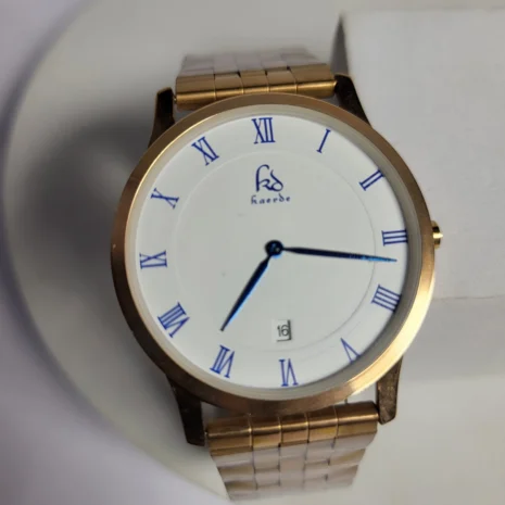haerde-rose-gold-stainless-steel-watch-elegant-quartz-timepi-04.webp