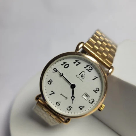 haerde-rose-gold-stainless-steel-watch-elegant-quartz-timepi-07.webp