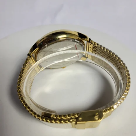 movado-gold-mesh-chronograph-mens-watch-dial-date-display-03.webp movado-gold-mesh-chronograph-mens-watch-dial-date-display-03.webp