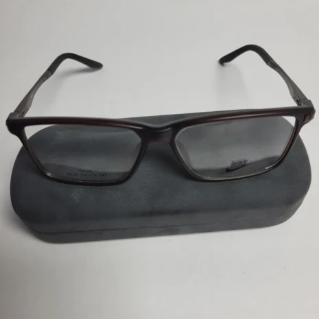 nike-rectangular-eyeglass-frames-sporty-acetate-glasses-04.webp nike-rectangular-eyeglass-frames-sporty-acetate-glasses-04.webp