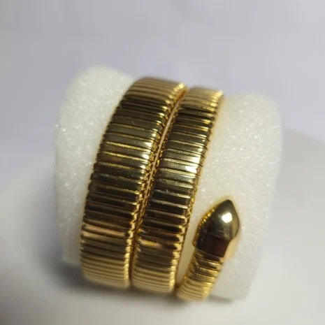 serpenti-style-womens-watch-snake-coil-bracelet-timepiece-02.webp serpenti-style-womens-watch-snake-coil-bracelet-timepiece-02.webp