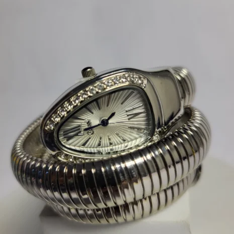 serpenti-style-womens-watch-snake-coil-bracelet-timepiece-05.webp serpenti-style-womens-watch-snake-coil-bracelet-timepiece-05.webp