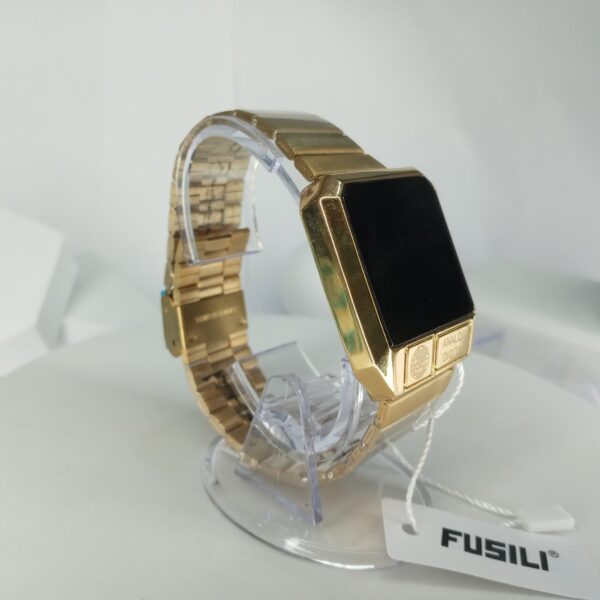 Designer Iridescent Digital Touchscreen Smartwatch with Metal Band