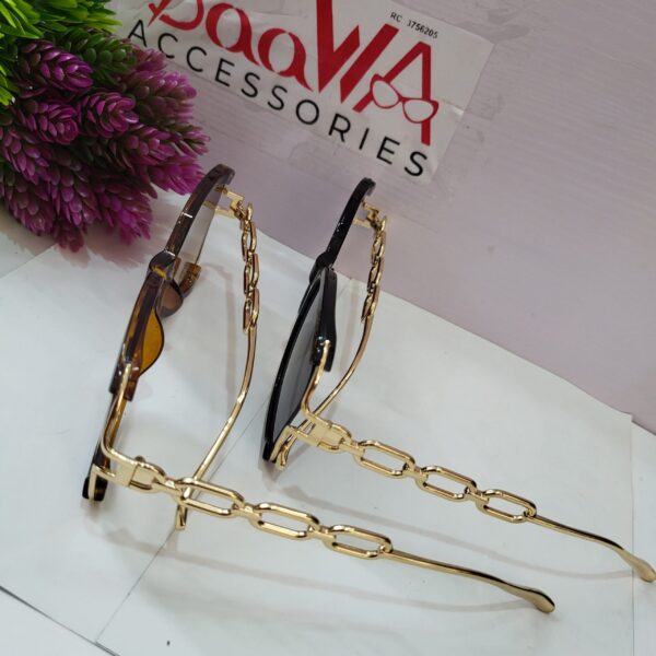 Gucci Oversized Square Chain Detail Sunglasses - Black  Brown