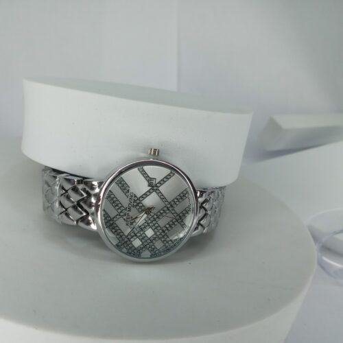 Keep Moving K028 Women's Silver Chain Watch with Rhinestone Pattern Dial