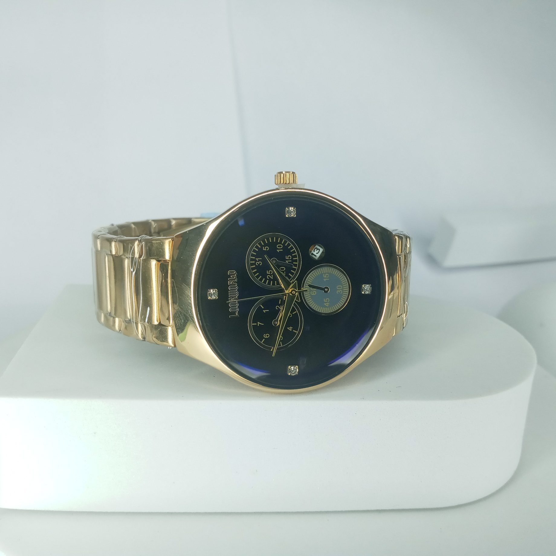 Lookworld Men's Gold Chronograph Watch with Black Dial