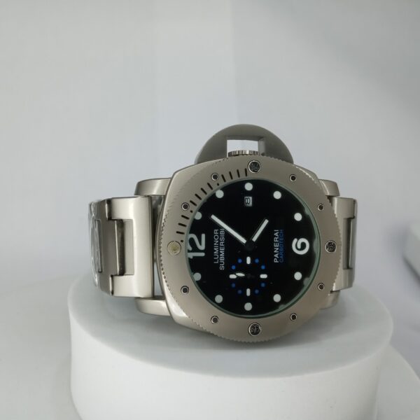 Panerai Luminor Submersible Carbotech Men's Automatic Titanium Bracelet Watch
