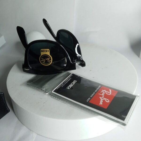 Ray-Ban Wayfarer G-15 Lens Sunglasses - Classic Black