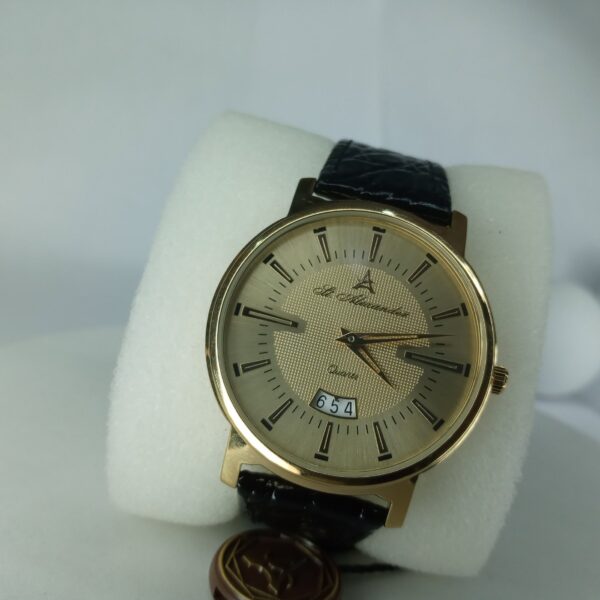 St. Alexander Men's Elegant Gold Tone Quartz Watch with Leather Strap  Date Display