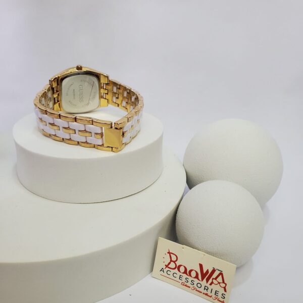 Guess Women's 9913 Quartz Gold-Tone White Water Resistant Watch