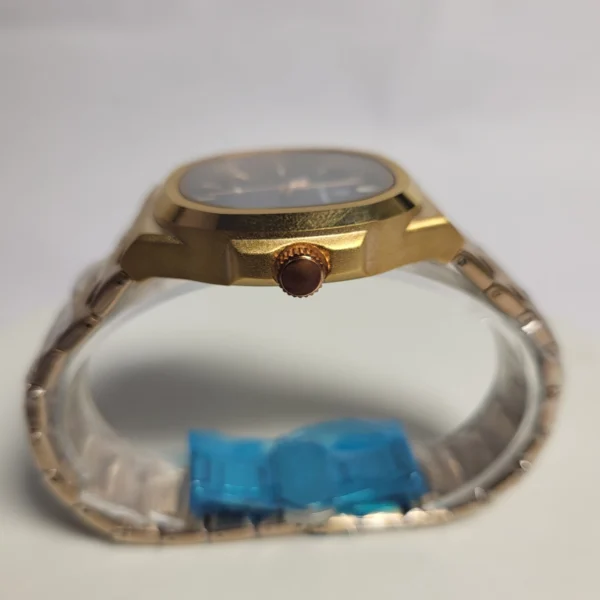 Poedagar Men's Silver Stainless Steel Quartz Integrated Bracelet Watch