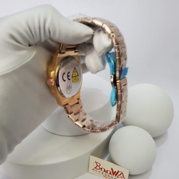 Poedagar Men's Silver Stainless Steel Quartz Integrated Bracelet Watch