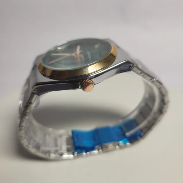 Poedagar Quartz Stainless Steel Water Resistant Men's Day-Date Watch